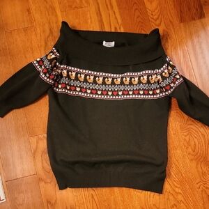 Unique Vintage Black Off-the-Shoulder Sweater with Winter Foxes Pattern